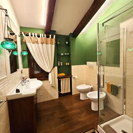 Bed and Breakfast I Lari Castel Del Monte (Apulia)