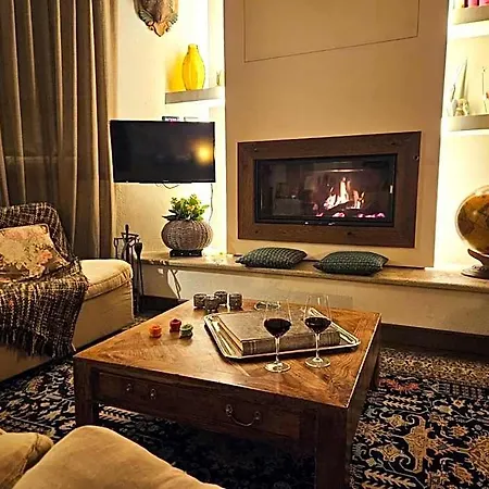 Bed and Breakfast I Lari 3*
