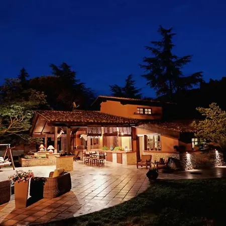 I Lari Castel Del Monte Bed & Breakfast