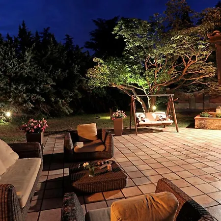 Bed & Breakfast I Lari Castel Del Monte (Apulia)