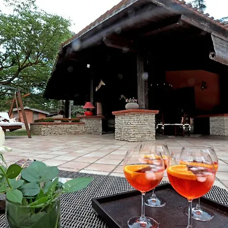 Bed & Breakfast I Lari 3*